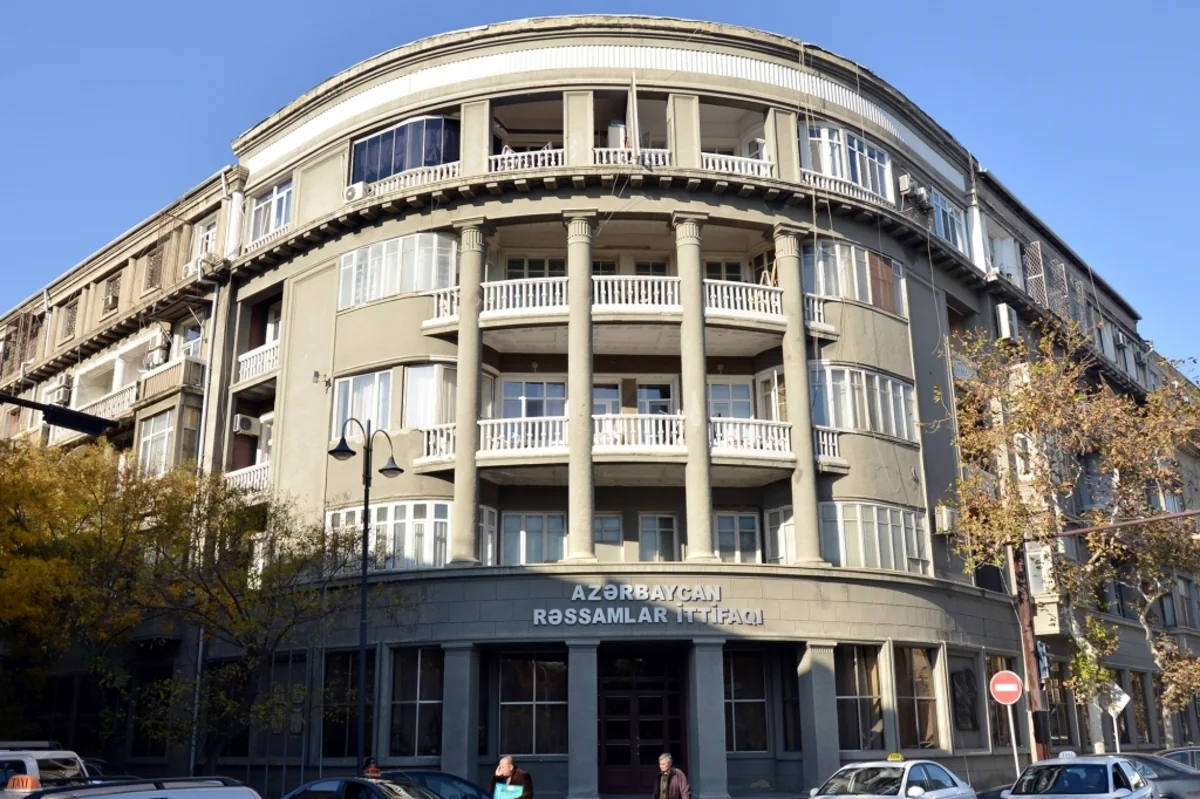 ​Azərbaycan Rəssamlar İttifaqı şirkəti məhkəməyə verib