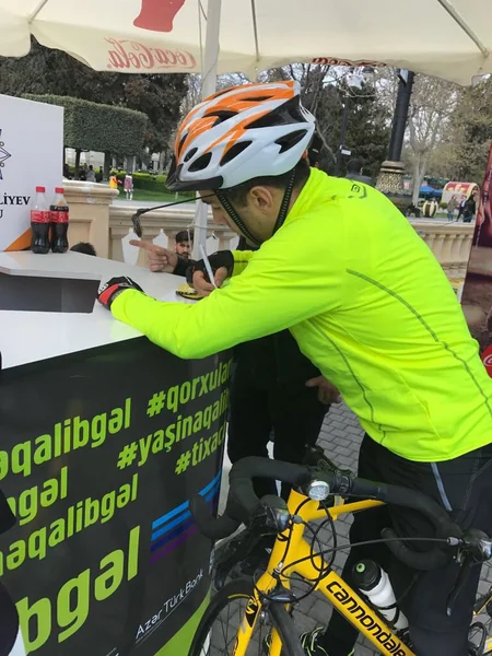 Bakı Marafonu 2017yə hazırlıq məqsədi ilə əyləncə və məşq günü tədbiri keçirilib