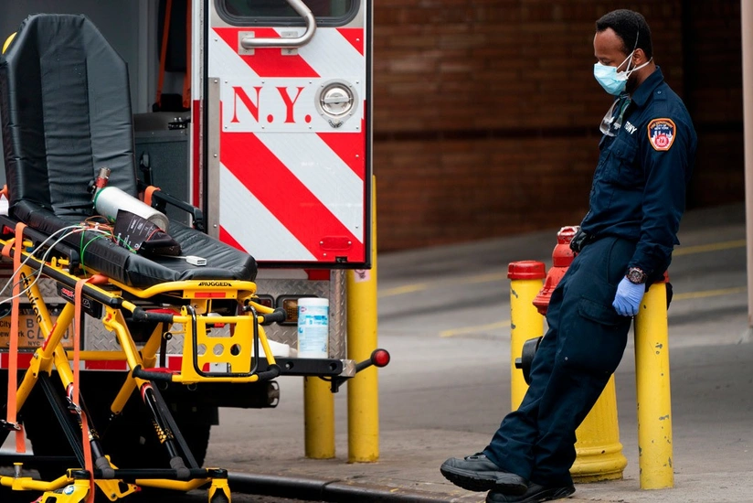 COVID-19 cases top 2 million in US