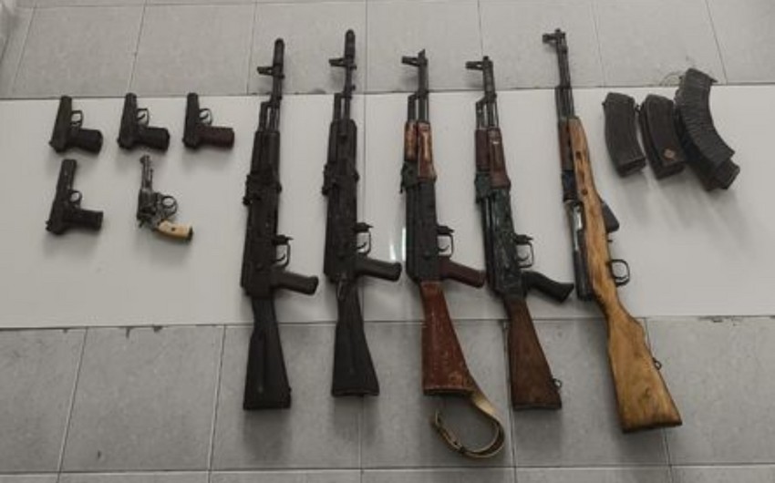 Xankəndidə  silah və sursatlar aşkarlanıb