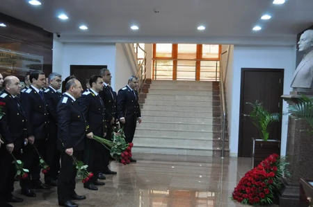 Bakı Şəhər Prokurorluğunda Heydər Əliyevin xatirəsinə həsr olunmuş anım mərasimi keçirilib