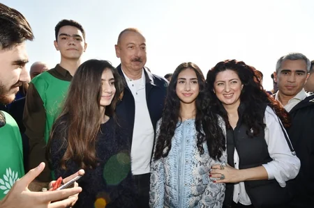 President Ilham Aliyev and first lady Mehriban Aliyeva attended tree-planting campaign in Khatai district, Baku