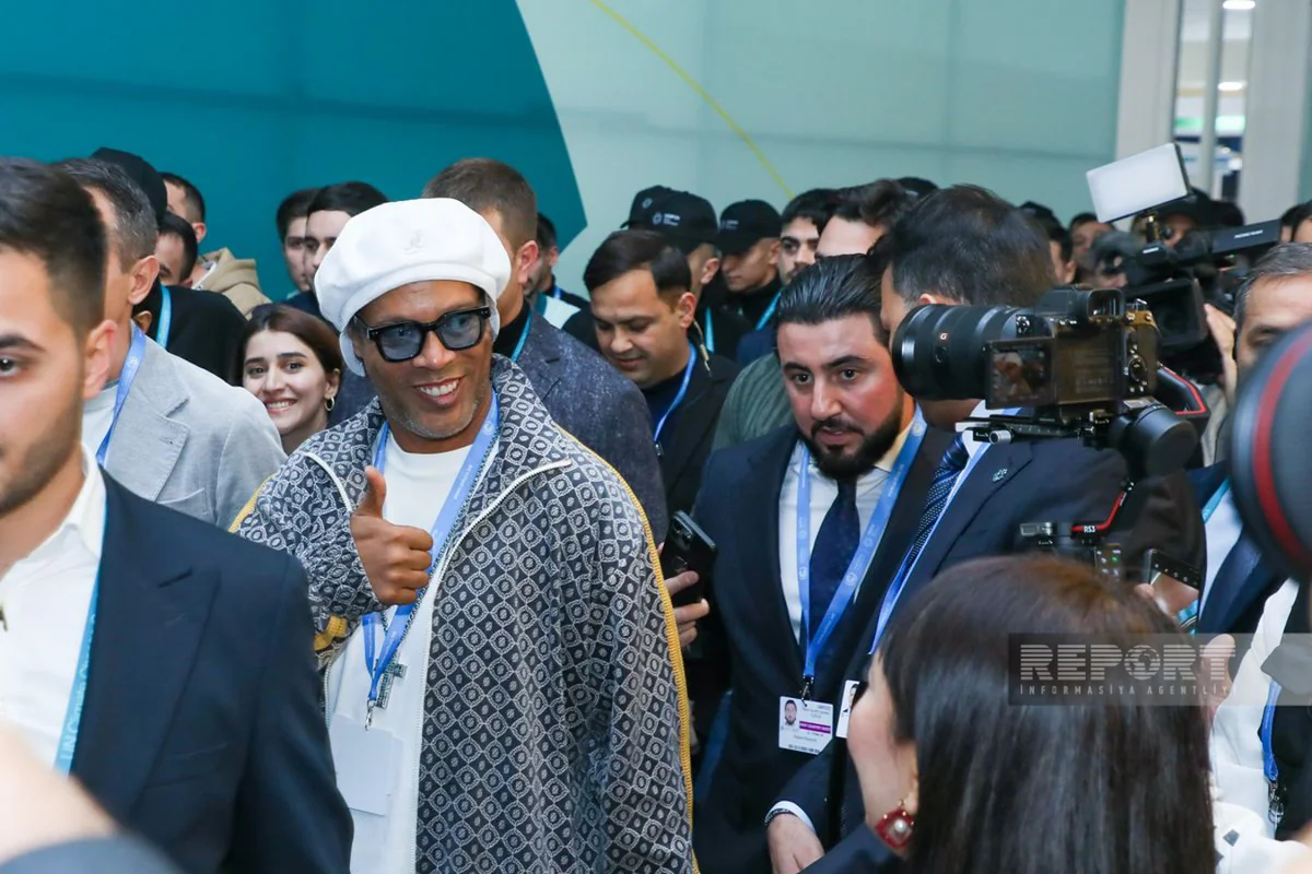 Ronaldinho visits COP29 pavilions in Baku