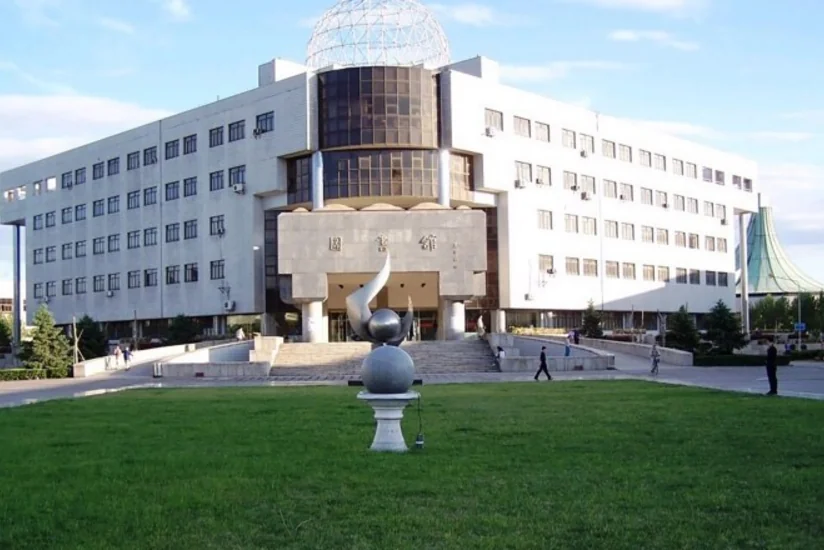 BANM-in 5 məzunu Çin Neft Universitetinin magistraturasına qəbul olub
