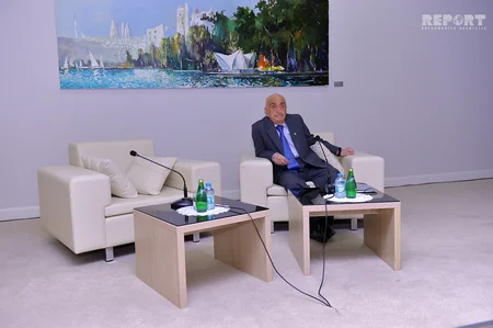 ​Alimlər Evində Xoşbəxt Yusifzadə ilə görüş keçirilib