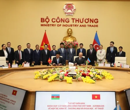 Azerbaijan, Vietnam discuss political-economic collaboration