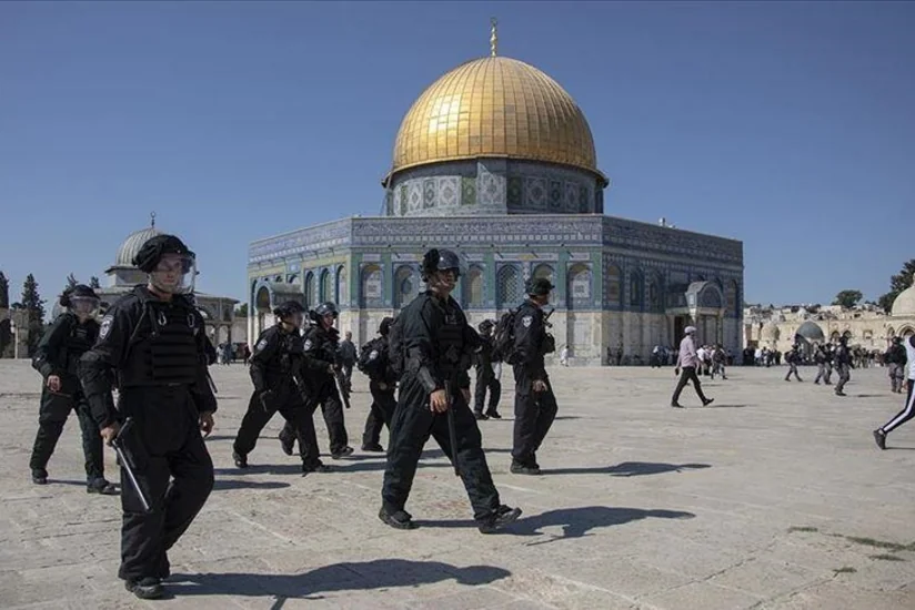 Израильская полиция сообщила о задержании 350 человек в мечети Аль-Акса