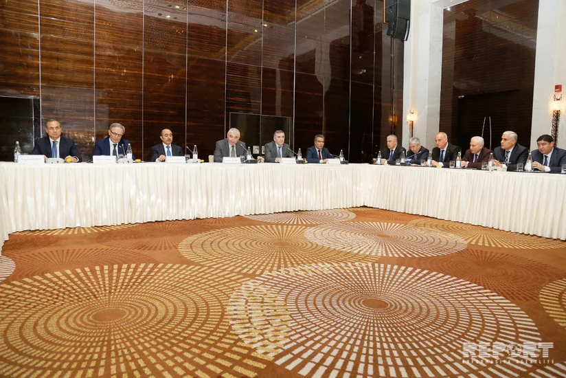 Prezident seçkilərində KİV-in rol və vəzifələrinə həsr edilən seminar-müşavirə keçirilib - YENİLƏNİB