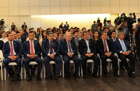 Heydər Əliyev Mərkəzində “Nursultan Nazarbayev. Həyat yolu” kitabının təqdimatı olub