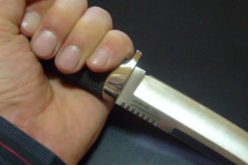 Rəsmi məlumat: Məktəb direktoru iki nəfəri bıçaqladıqdan sonra intihar edib