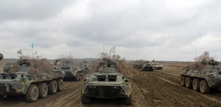 В ходе широкомасштабных учений проведен основной этап с боевой стрельбой - ВИДЕО