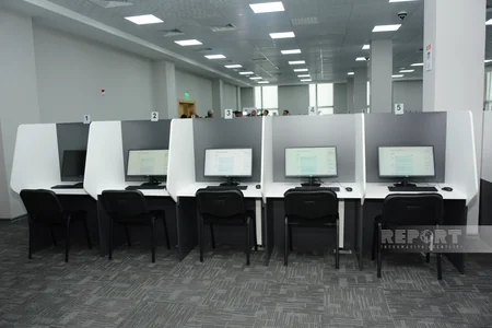 Jurnalistlər Dövlət İmtahan Mərkəzinin yeni imtahan korpusu ilə tanış olub
