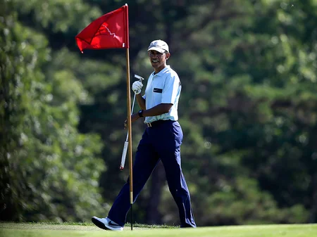 Barak Obama öz məzuniyyətini necə keçirir? - FOTO