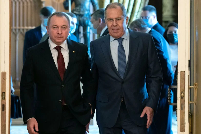 Sergey Lavrov belaruslu həmkarı ilə Ukraynaya humanitar dəhlizlərin açılmasını müzakirə edib