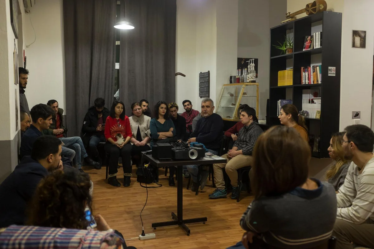 В Азербайджане объявлен прием заявок на участие в кинофестивале DokuBaku