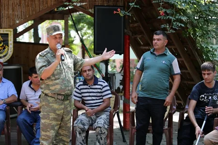 Lənkəranda istirahətdə olan aprel döyüşçülərinin bir qrupu ilə görüş keçirilib - FOTO