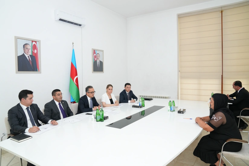 Dövlət Komitəsinin sədri Hacıqabulda vətəndaşları qəbul edib