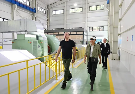 Президент и первая леди приняли участие в открытии ГЭС Юхары Венг в Кяльбаджаре