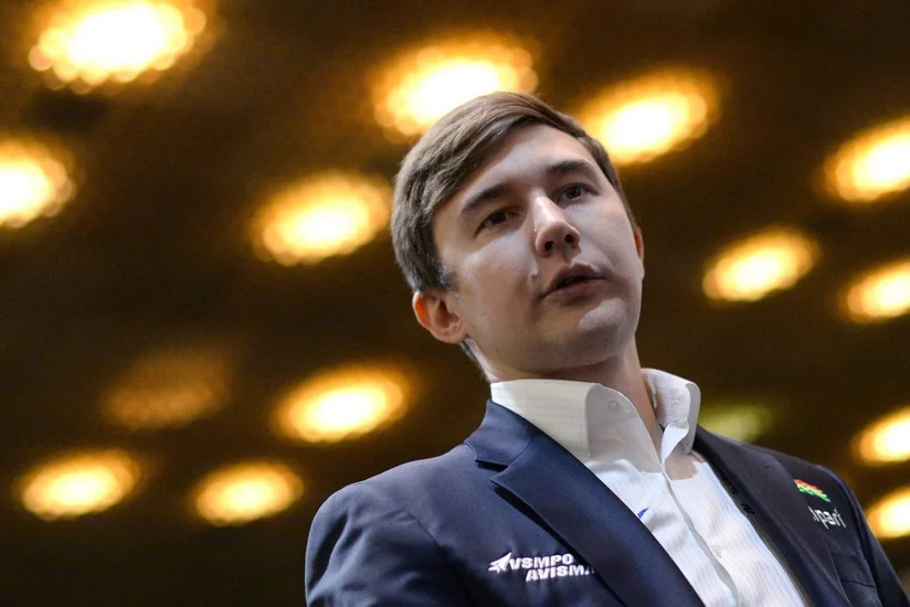 Карякин подарил Шварценеггеру шахматы матча за мировую корону