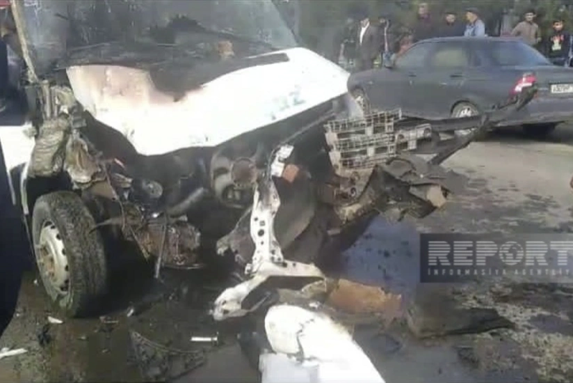 Cəlilabadda avtomobil traktorun qoşqusuna çırpılıb, xəsarət alanlar var