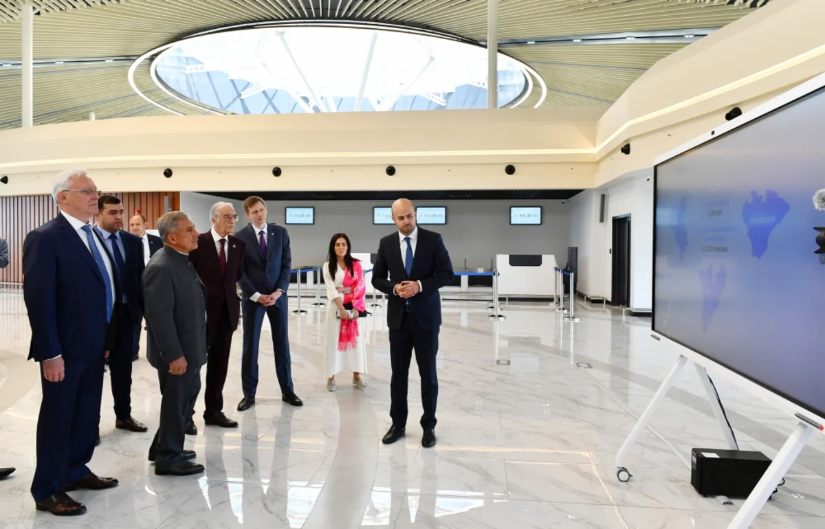 Tatarıstan rəhbərinə Şərqi Zəngəzur iqtisadi rayonunda görülən işlər barədə məlumat verilib