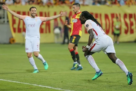 Qalatasaray 21-ci dəfə Türkiyə çempionu olub