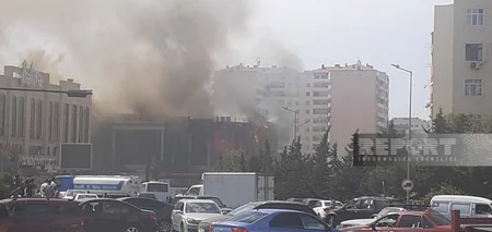 Sumqayıtda Green house şadlıq sarayındakı yanğın söndürülüb - VİDEO - YENİLƏNİB-3
