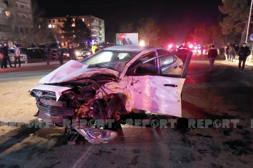 В Ширване столкнулись два автомобиля, есть погибший и раненые
