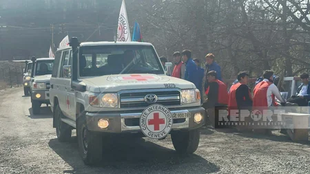 По дороге Ханкенди-Лачын беспрепятственно проехали автомобили МККК