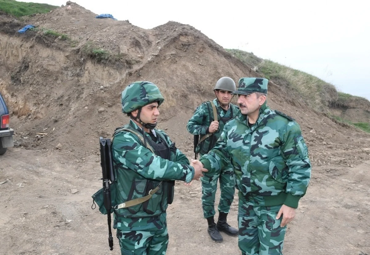 Elchin Guliyev checks combat activity of checkpoints on the border with Armenia
