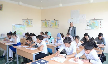 Məcburi köçkün yeniyetmələrin sosial-psixoloji uyğunlaşması qiymətləndirilib