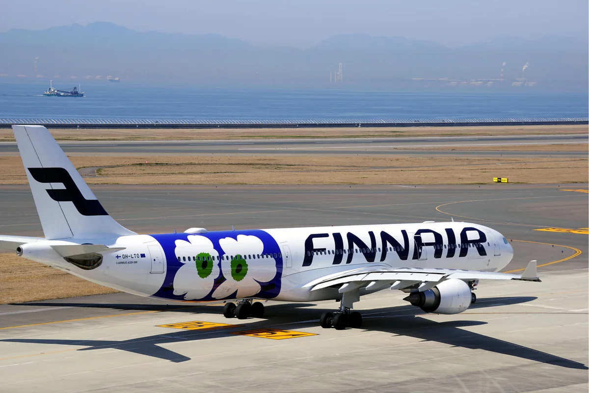 Финская авиакомпания Finnair будет перевозить украинцев почти бесплатно