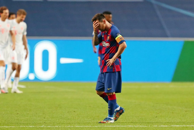 Barcelona concedes eight goals after 74 years