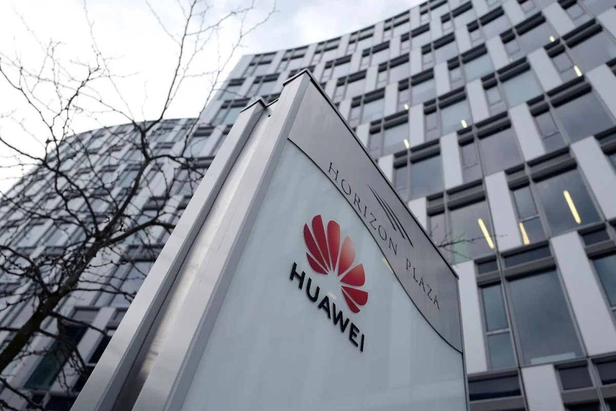 Huawei özünün yeni əməliyyat sistemini tətbiq edəcək