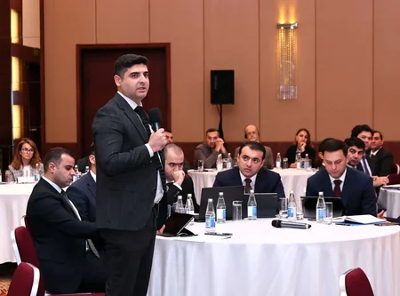 Azərbaycanda neft-qaz şirkətlərinin gömrük orqanları ilə əlaqələrinin genişləndirilməsi müzakirə olunub