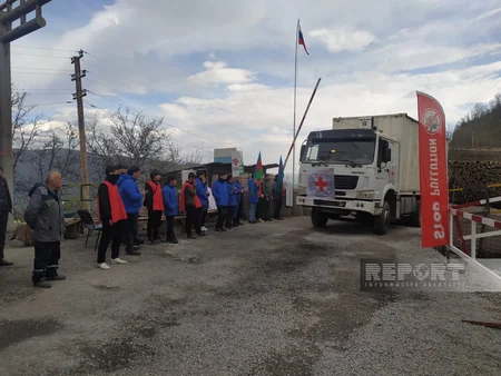 ICRC vehicles move freely from Khankandi to Lachin