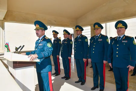 DSX rəisi “Dəmir yumruq” abidə kompleksinin açılışını edib