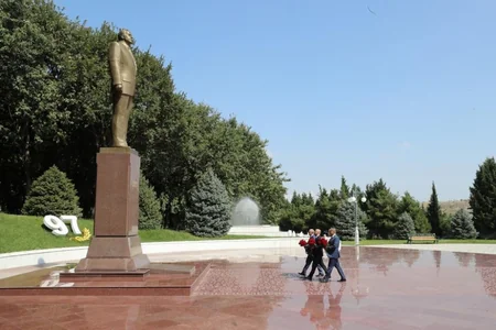 Heydər Əliyev Fondunun inşa etdiyi məktəblərin açılışı olub