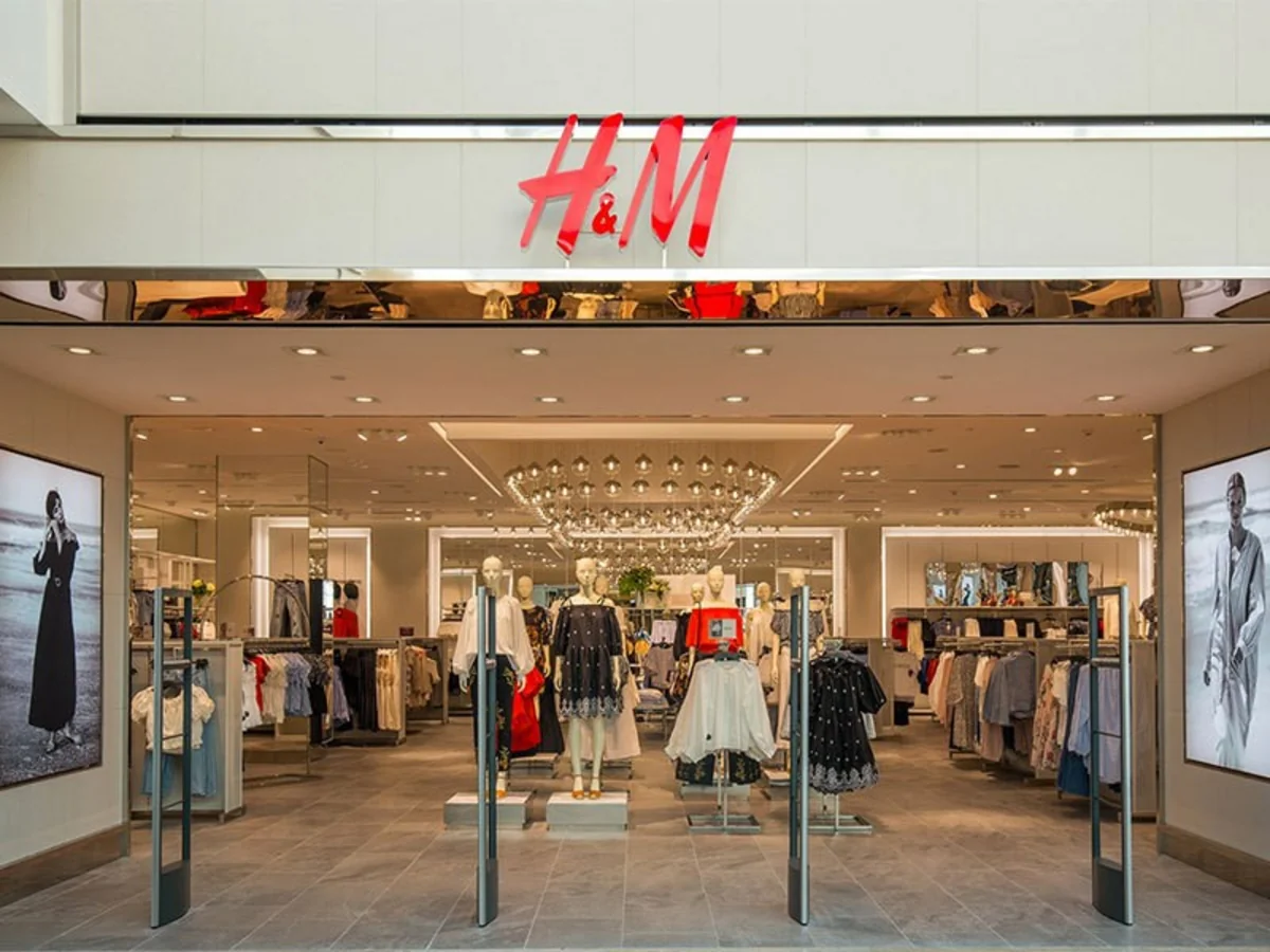 Dünyanın ikinci ən böyük moda şirkətinin satışları 50% azalıb