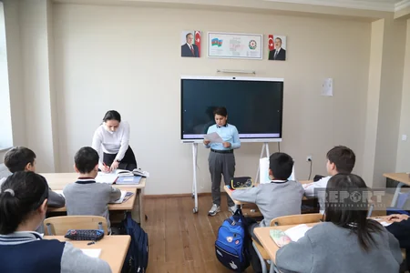 Direktor: “Ağalıda torpağına bağlı, vətənini, xalqını sevən nəslin yetişəcəyinə inanırıq”