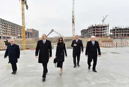 Prezident İlham Əliyev “Bakı Ağ Şəhər”də görülən işlərlə tanış olub - YENİLƏNİB