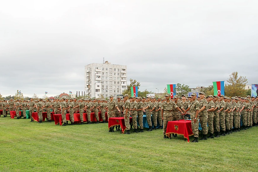 Hərbi təhsil müəssisələrində andiçmə mərasimləri keçirilib