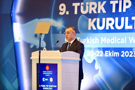 İstanbulda “IX Türk Tibb Dünyası Qurultayı” keçirilib, Azərbaycanı Teymur Musayev təmsil edib