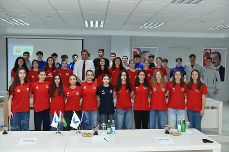 Azərbaycan Voleybol Federasiyası və CEV rəsmiləri milli üzvləri ilə görüşüblər