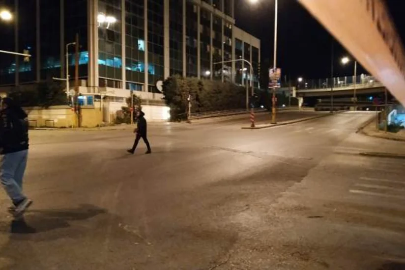 Yunanıstanda telekanal binası yaxınlığında güclü partlayış olub