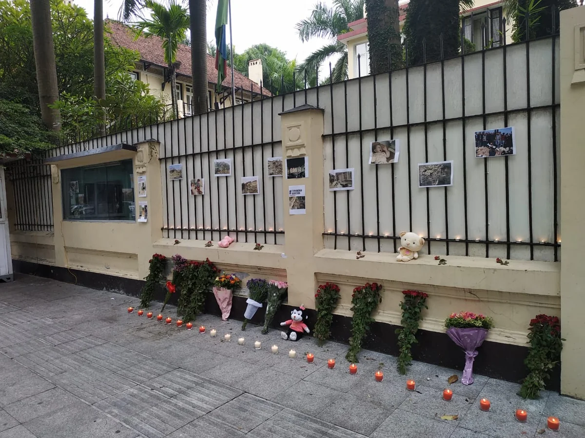 Vyetnamlılar Gəncə terrorunun qurbanlarını yad ediblər