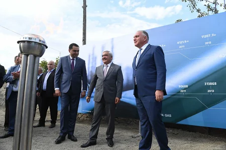 Gürcüstanda azərbaycanlılar yaşayan kəndə SOCAR-ın təşəbbüsü və sərmayəsi ilə qazpaylayıcı xətt çəkilib