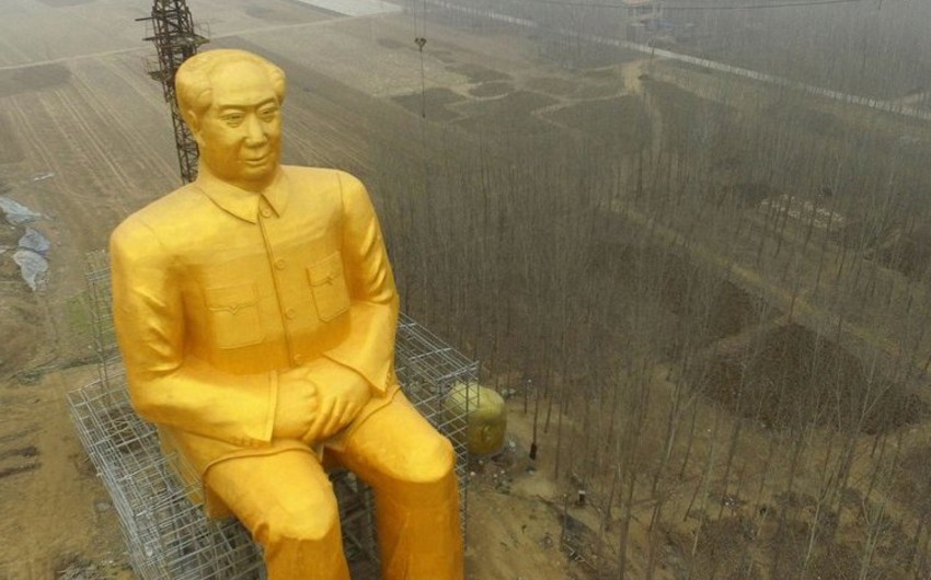 Construction of huge statue of Mao Zedong ends in China