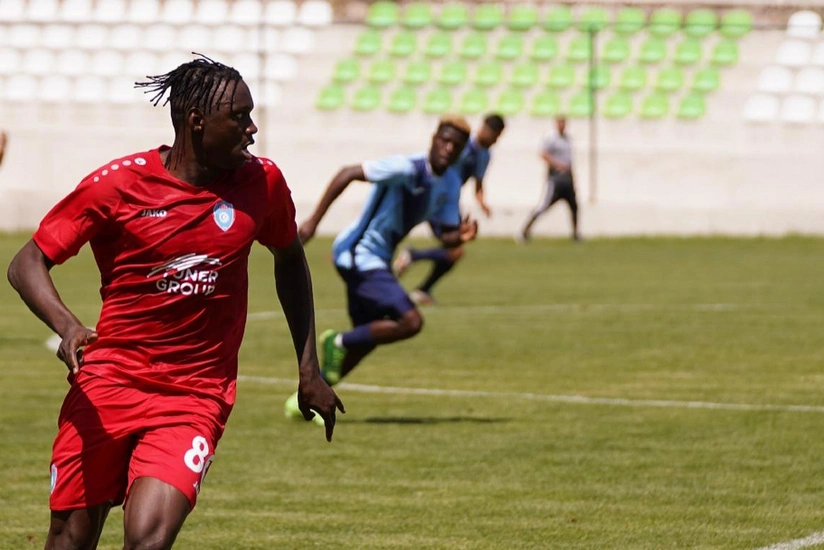 Turan Tovuz Superliqa klubu ilə heç-heçə edib