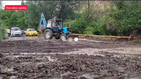Naxçıvanda güclü yağış bəzi avtomobil yollarında məhdudiyyət yaradıb
